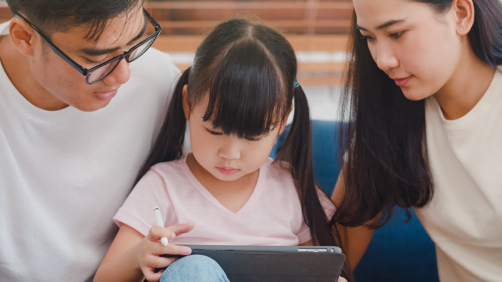 The Impact of Technology On Parenting